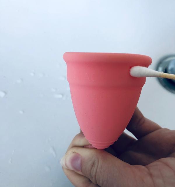 Čištění menstruačního kalíšku