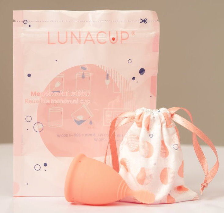 Balení menstruačního kalíšku LUNACUP
